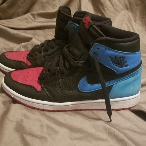 Nike Air Jordan 1 High OG UNC to Chicago Sneakers. Women Size 9.5. Boys Size 7.5 - Picture 2 of 12